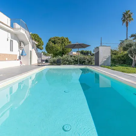 Fontane Bianche-private Pool